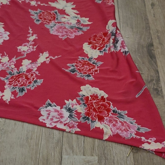 Lilly Morgan Floral Top - Picture 7 of 8